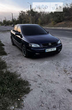 Седан Opel Astra 2004 в Виннице