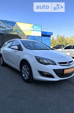 Универсал Opel Astra 2015 в Сумах