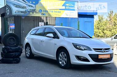 Універсал Opel Astra 2015 в Сумах