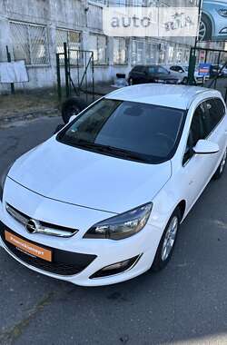 Универсал Opel Astra 2015 в Сумах