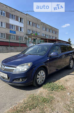 Універсал Opel Astra 2013 в Сумах