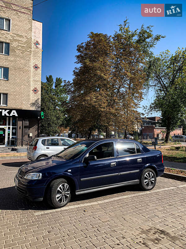 Седан Opel Astra 2008 в Нежине