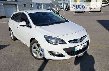 Універсал Opel Astra 2012 в Харкові