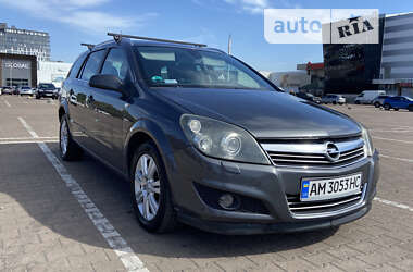 Універсал Opel Astra 2009 в Житомирі