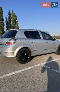 Хетчбек Opel Astra 2007 в Житомирі