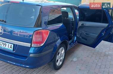 Универсал Opel Astra 2005 в 