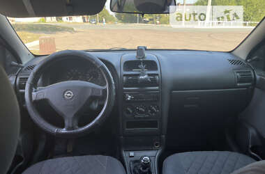 Седан Opel Astra 2006 в Чернігові