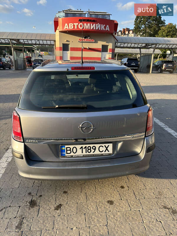Универсал Opel Astra 2005 в Тернополе
