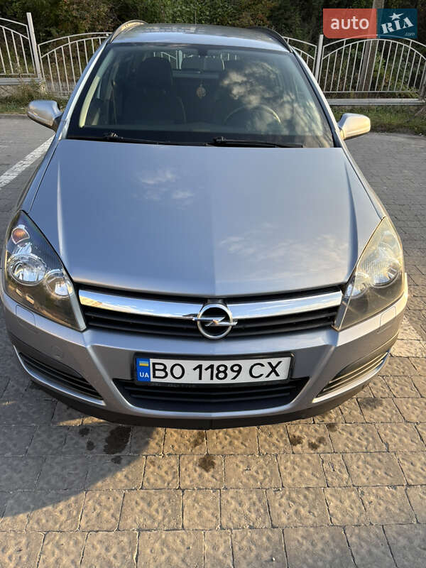 Универсал Opel Astra 2005 в Тернополе