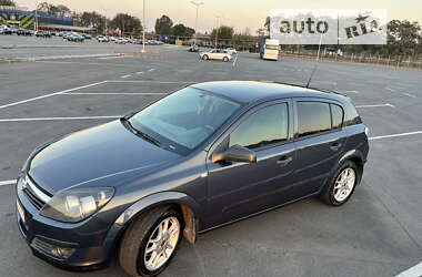 Хетчбек Opel Astra 2006 в Дніпрі