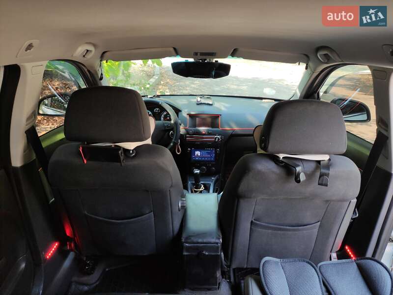 Универсал Opel Astra 2011 в Вапнярке
