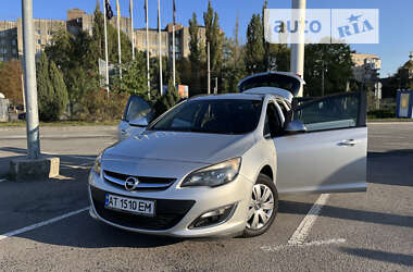 Универсал Opel Astra 2013 в Ивано-Франковске