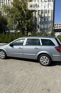 Універсал Opel Astra 2006 в Дніпрі