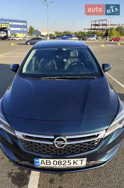 Универсал Opel Astra 2017 в Киеве