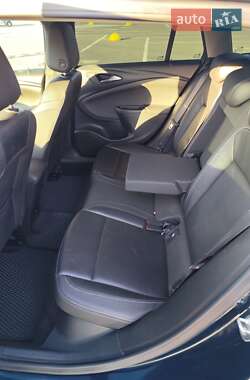 Универсал Opel Astra 2017 в Киеве