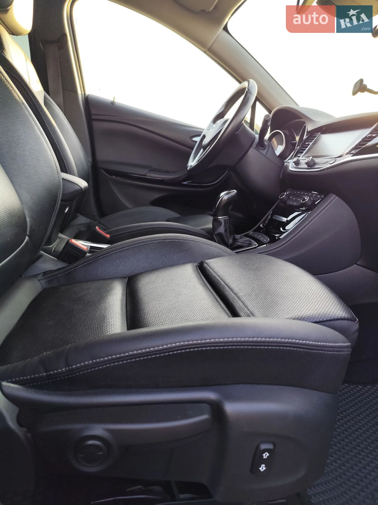 2017 Opel Astra - мініатюра 17