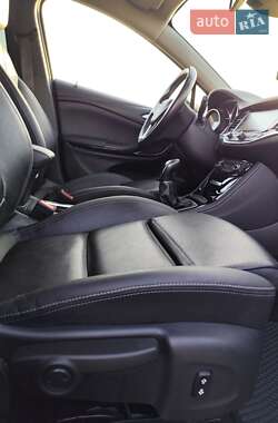 Универсал Opel Astra 2017 в 