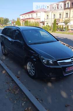 Універсал Opel Astra 2008 в Зміїві