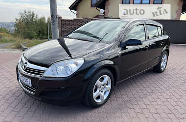 Хетчбек Opel Astra 2007 в Чернівцях