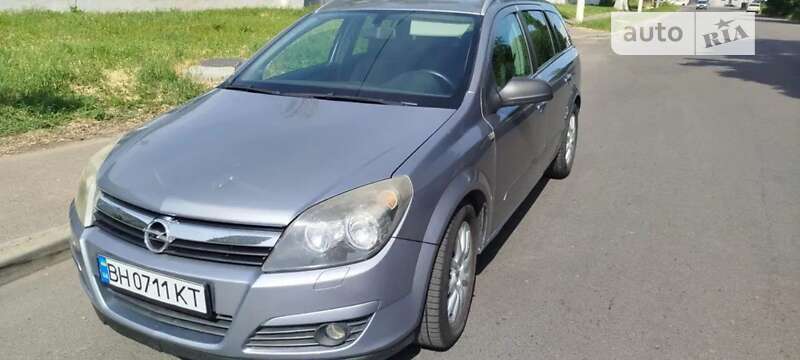 Універсал Opel Astra 2005 в Одесі