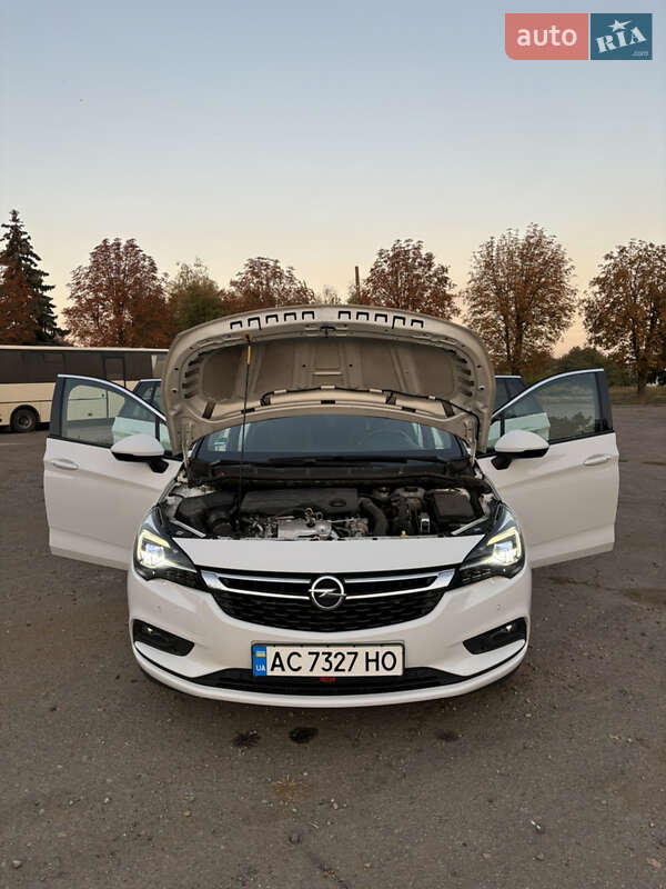 Універсал Opel Astra 2019 в Дніпрі