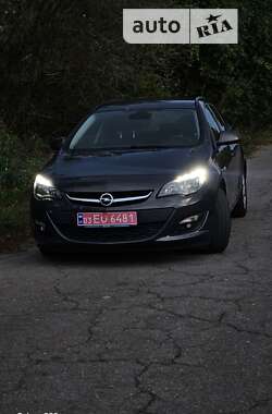 Універсал Opel Astra 2014 в Ковелі