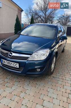 Универсал Opel Astra 2007 в 