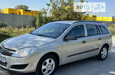 Универсал Opel Astra 2009 в Виннице