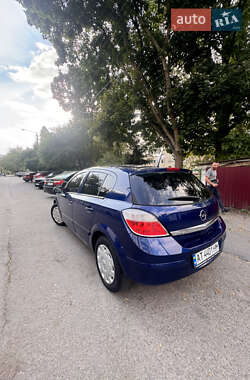 Хэтчбек Opel Astra 2005 в Ивано-Франковске
