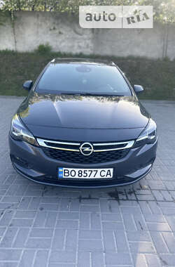 Универсал Opel Astra 2016 в Тернополе