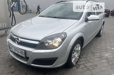 Универсал Opel Astra 2005 в Луцке