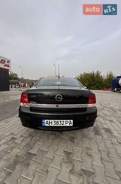 Седан Opel Astra 2013 в 