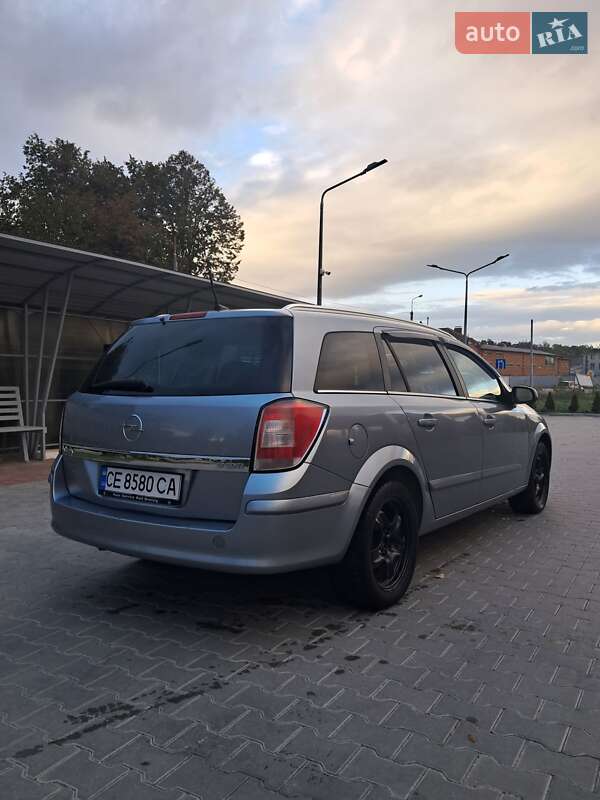 Универсал Opel Astra 2008 в Виньковцах