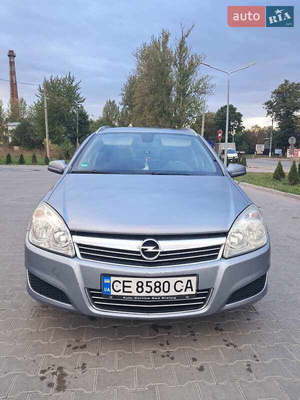 Универсал Opel Astra 2008 в Виньковцах