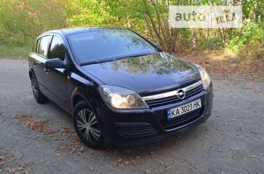 Хетчбек Opel Astra 2006 в Радомишлі