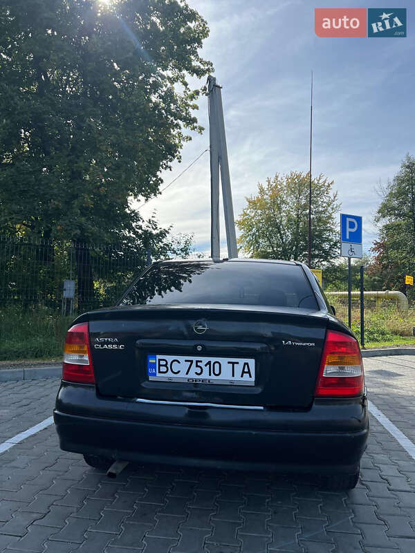 Седан Opel Astra 2007 в Бориславе