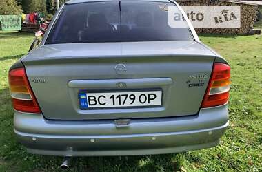 Седан Opel Astra 2003 в Славському