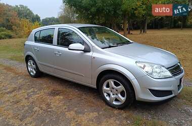 Хэтчбек Opel Astra 2008 в Нежине