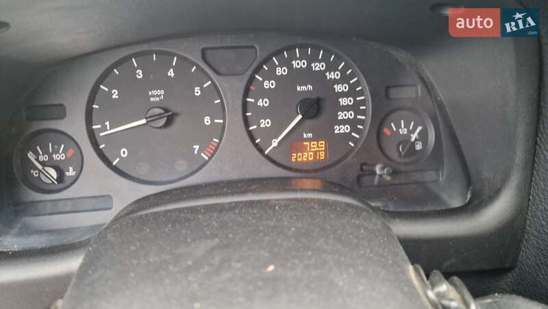 Хэтчбек Opel Astra 2001 в Новомиргороде