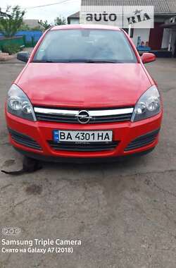 Хэтчбек Opel Astra 2006 в Благовещенском