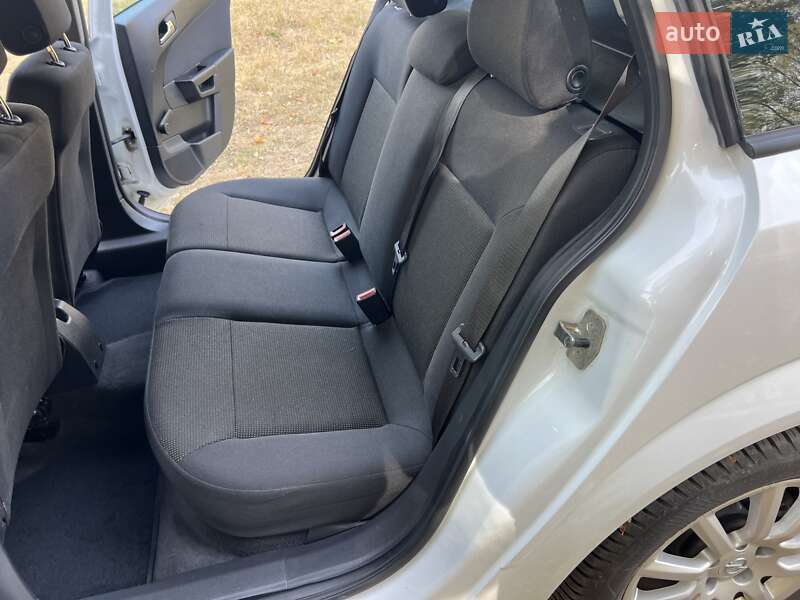 Универсал Opel Astra 2010 в Нежине фото 29 Универсал Opel Astra 2010 в Нежине