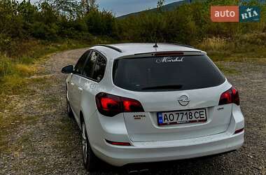 Універсал Opel Astra 2011 в 