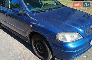 Седан Opel Astra 2002 в 