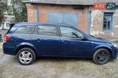 Универсал Opel Astra 2010 в 