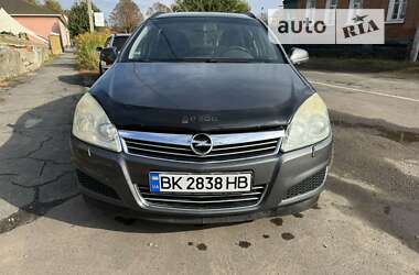 Універсал Opel Astra 2009 в Кролевці