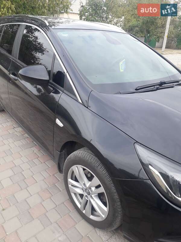 Универсал Opel Astra 2016 в Днепре