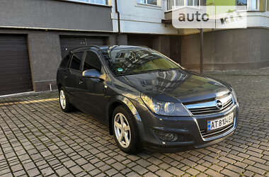 Универсал Opel Astra 2008 в Ивано-Франковске