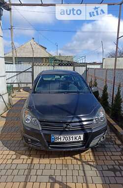 Хетчбек Opel Astra 2005 в Білгороді-Дністровському