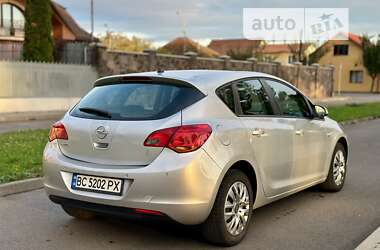 Хетчбек Opel Astra 2009 в Мукачевому