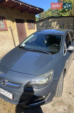 Універсал Opel Astra 2013 в 